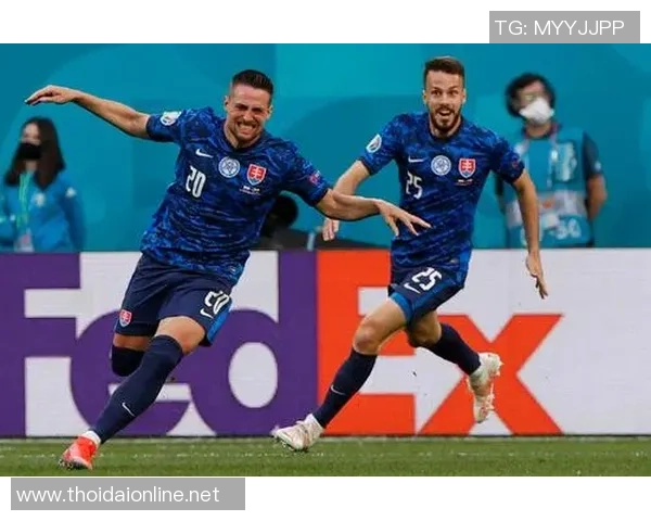 斯洛伐克足球明星的传奇故事与成就分析