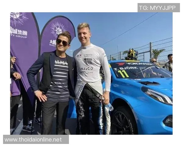 深圳足球队强势领跑城市联赛积分榜总分高达93分彰显实力