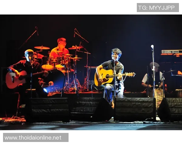 足球明星炫酷MV展现激情与梦想点燃青春热血的视觉盛宴 足球明星炫酷MV展现激情与梦想点燃青春热血的视觉盛宴