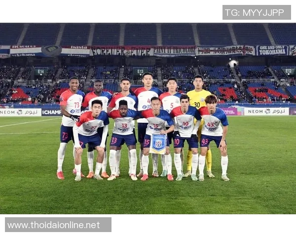 足球明星的奢华生活背后隐藏的混乱与困扰揭秘 足球明星的奢华生活背后隐藏的混乱与困扰揭秘