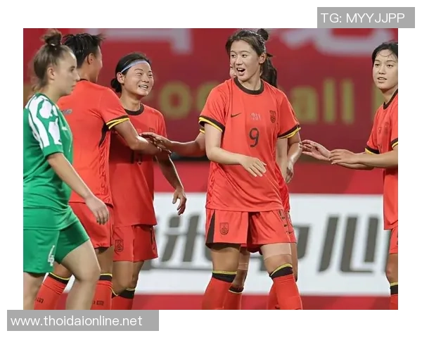 足球明星眼中的中国女生魅力与风采探索之旅 足球明星眼中的中国女生魅力与风采探索之旅