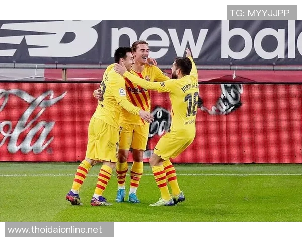 马拉松大满贯积分榜：成都滑板队以52分领跑